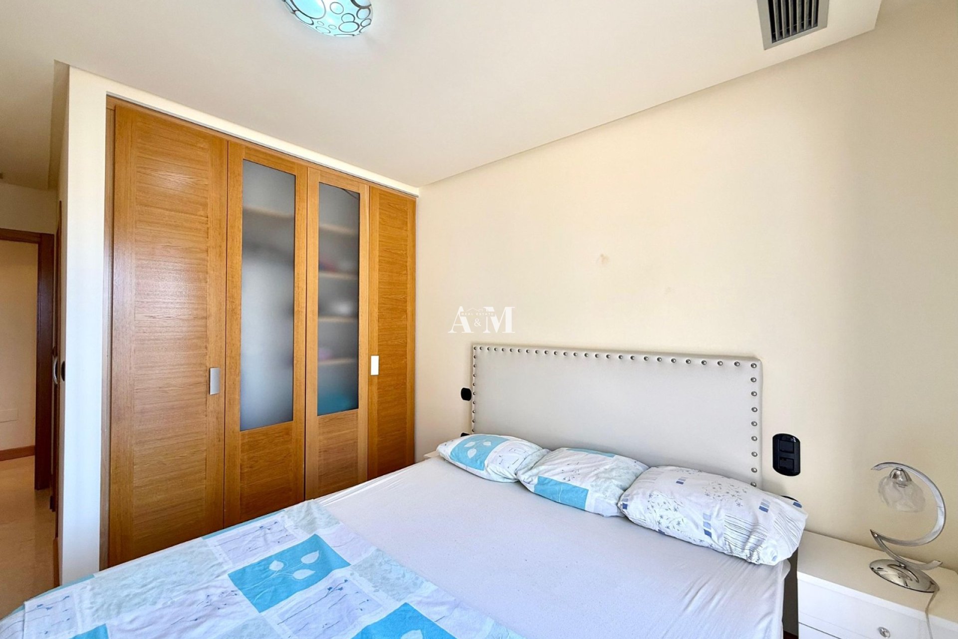 Alquiler a largo plazo - Ático - Guardamar del Segura - Urbanizaciones