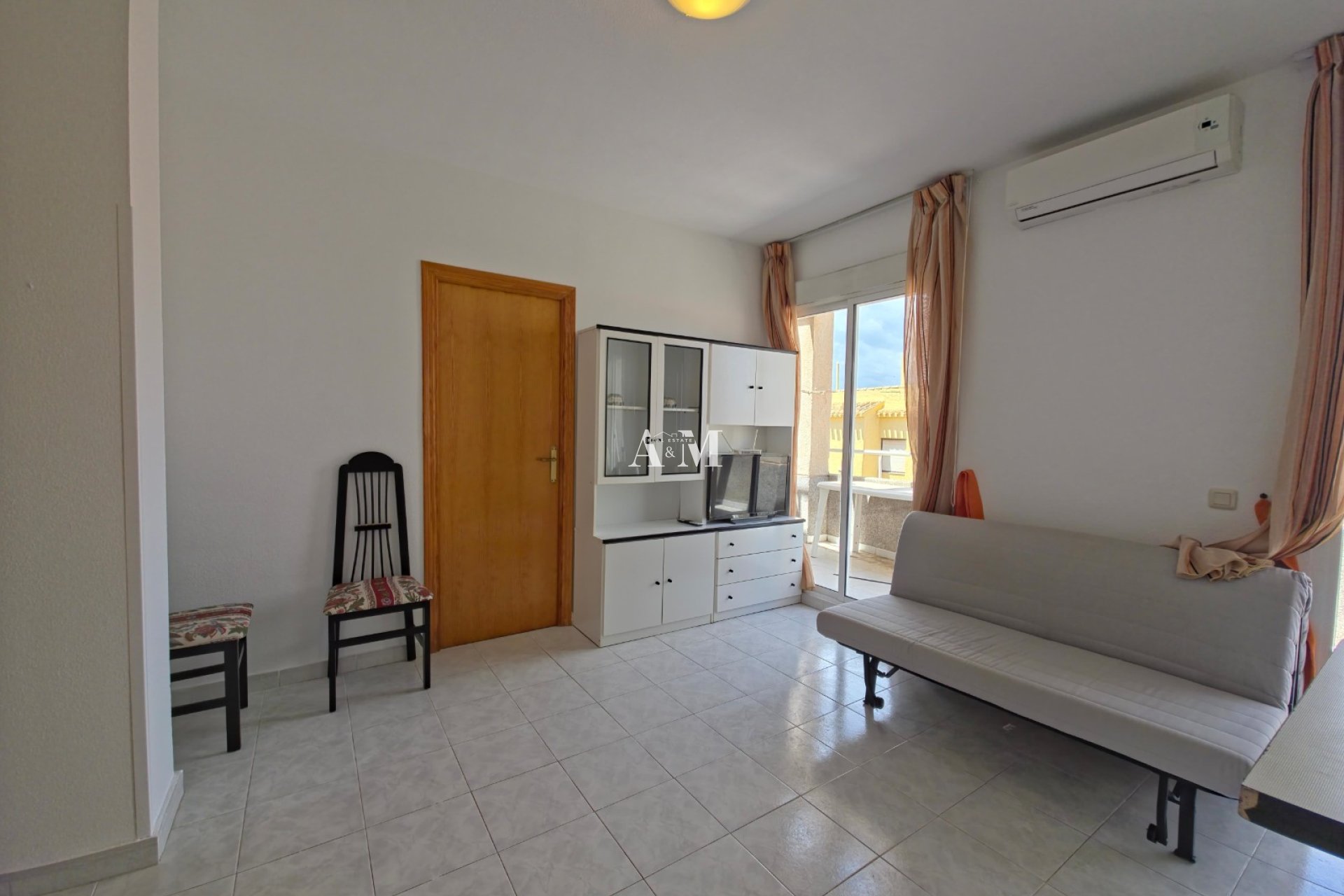 Alquiler a largo plazo - Ático - Torrevieja - El Acequión - Los Náufragos