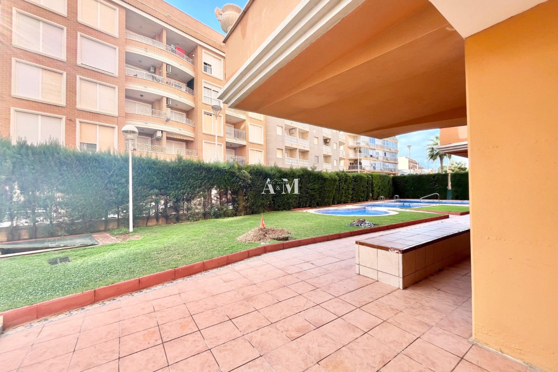 Alquiler a largo plazo - Ático - Torrevieja - Playa de los Locos