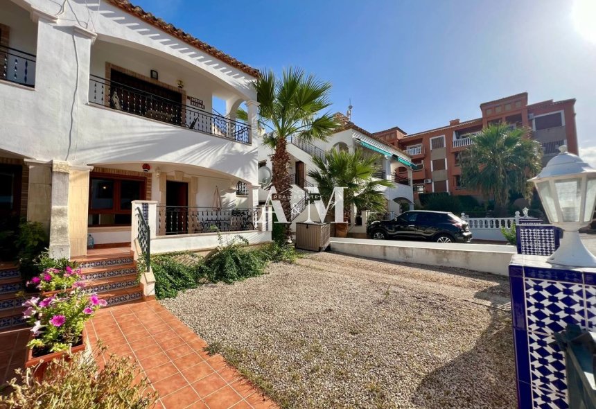 Alquiler a largo plazo - Bungalow - Orihuela Costa - Villamartín