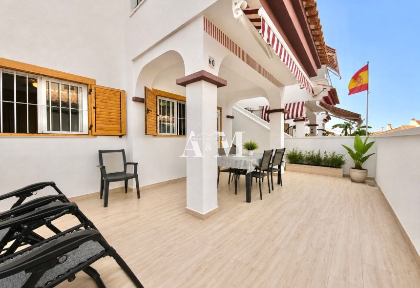 Alquiler a largo plazo - Bungalow - Pilar de la Horadada - Mil Palmeras