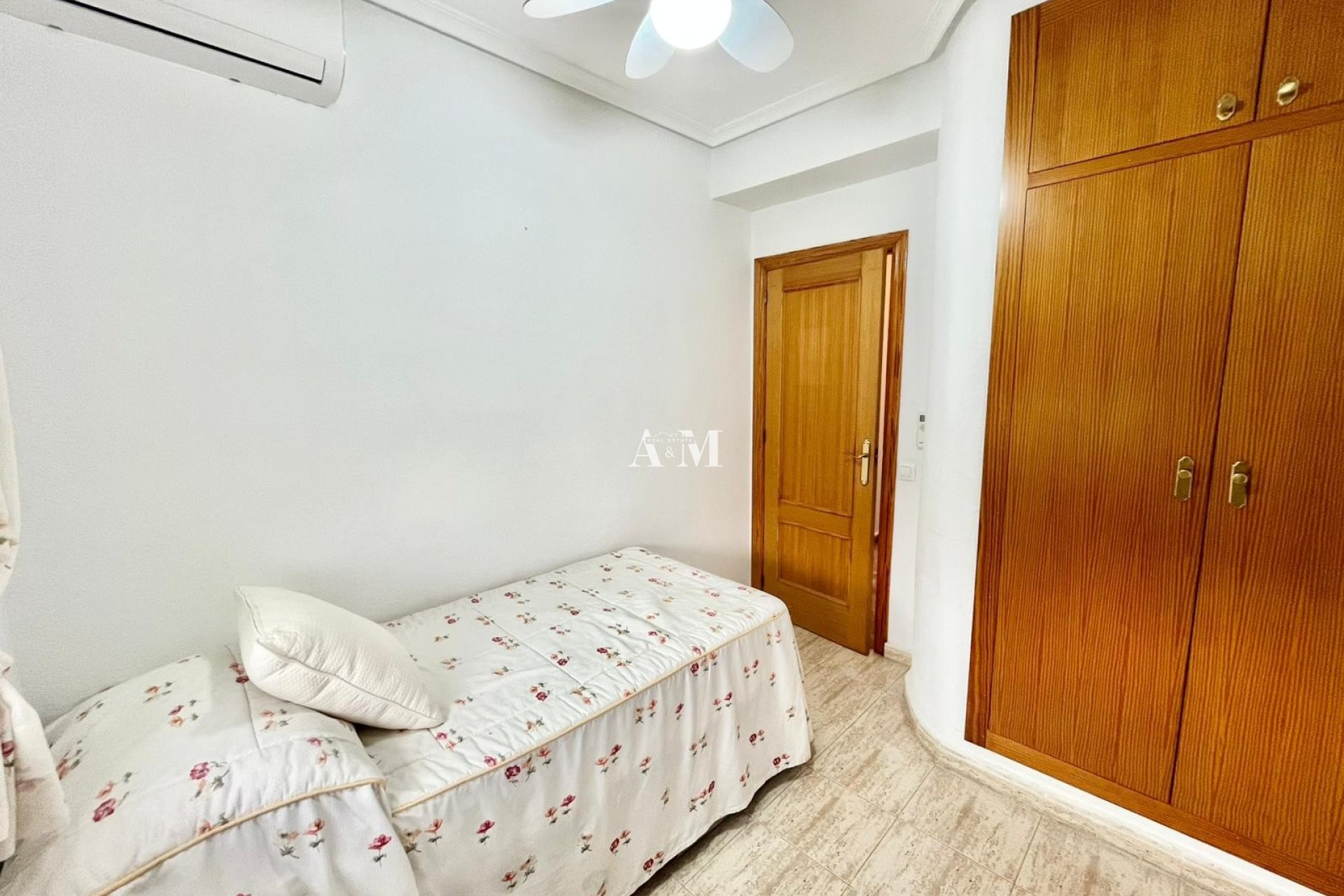 Alquiler a largo plazo - Bungalow - Torrevieja - Nueva Torrevieja - Aguas Nuevas