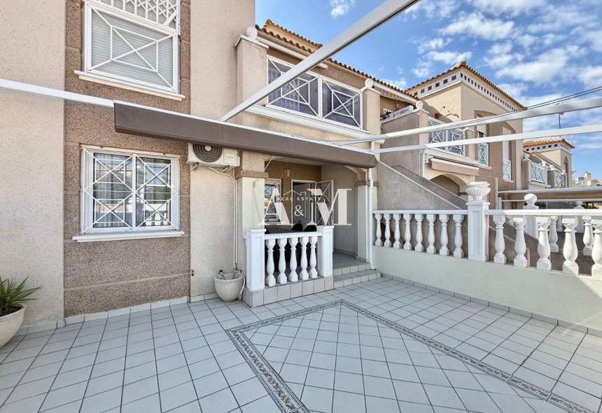 Alquiler a largo plazo - Bungalow - Torrevieja - Nueva Torrevieja - Aguas Nuevas