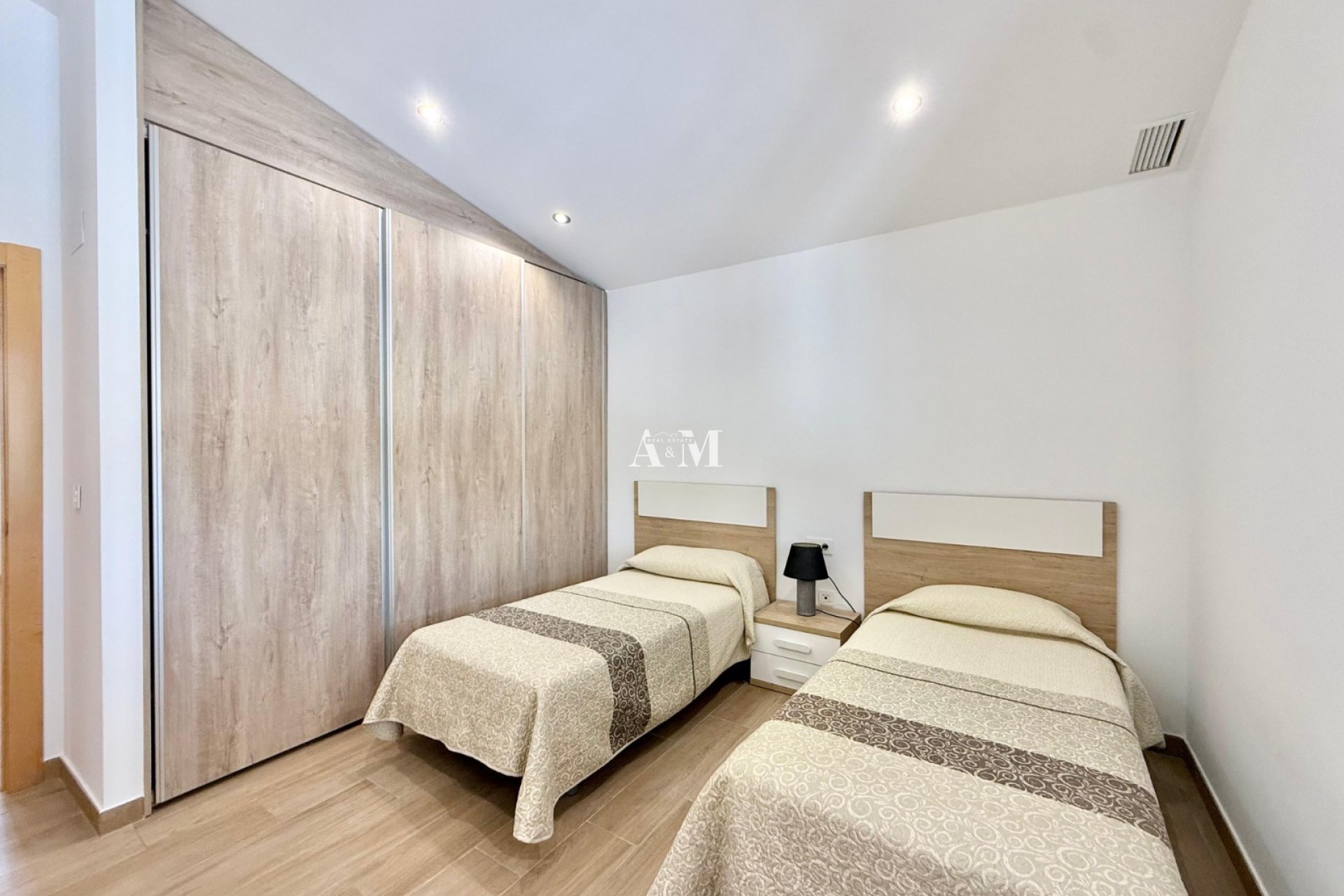 Alquiler a largo plazo - Chalet - Elche Pedanías - Las Bayas