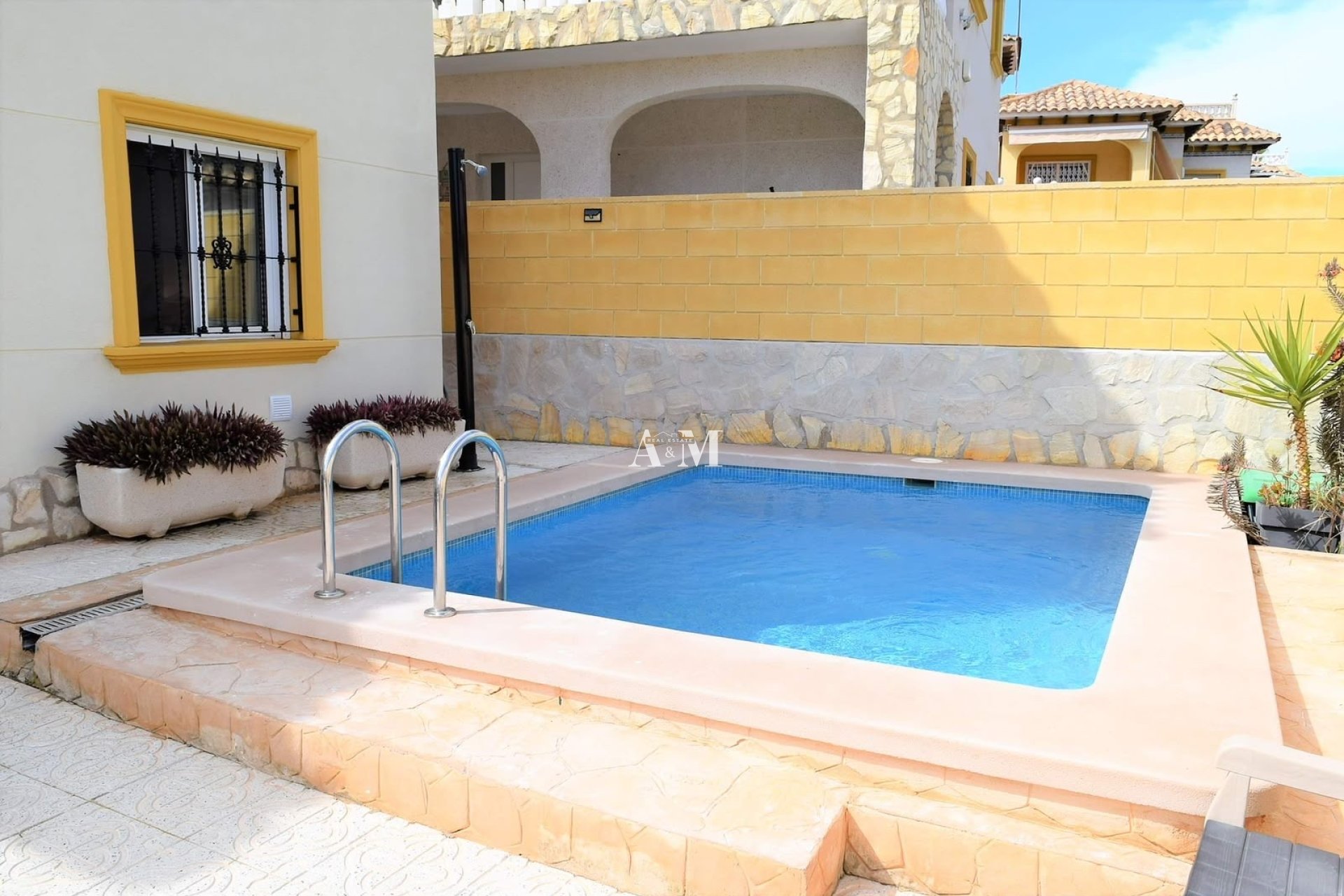 Alquiler a largo plazo - Chalet - Orihuela Costa - Cabo roig - La Zenia