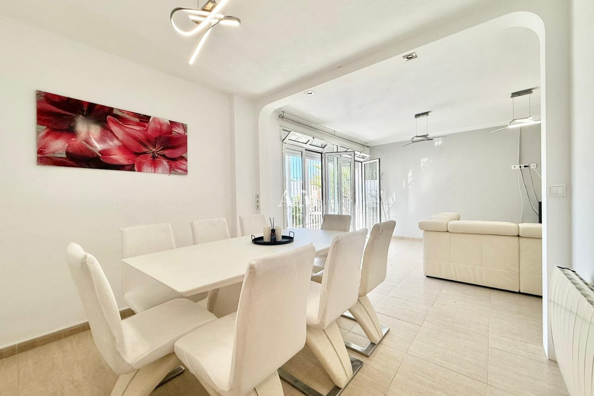 Alquiler a largo plazo - Chalet - Pilar de la Horadada