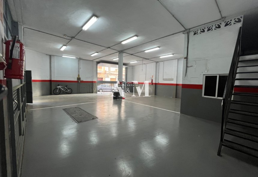 Alquiler a largo plazo - Comercial - Torrevieja - Centro