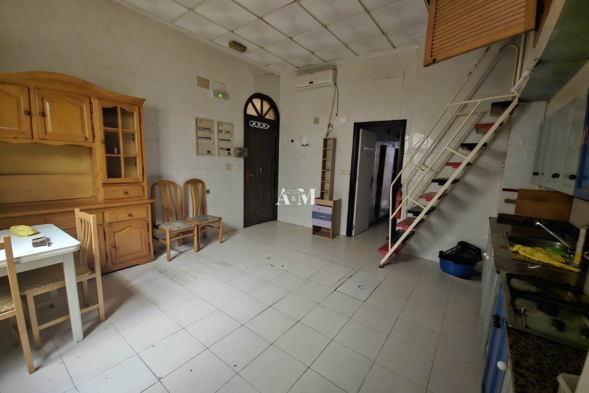 Alquiler a largo plazo - Comercial - Torrevieja - Playa de los Locos