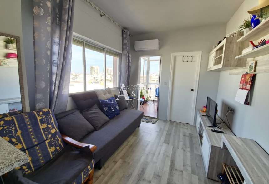 Alquiler a largo plazo - Estudio - Torrevieja - Centro