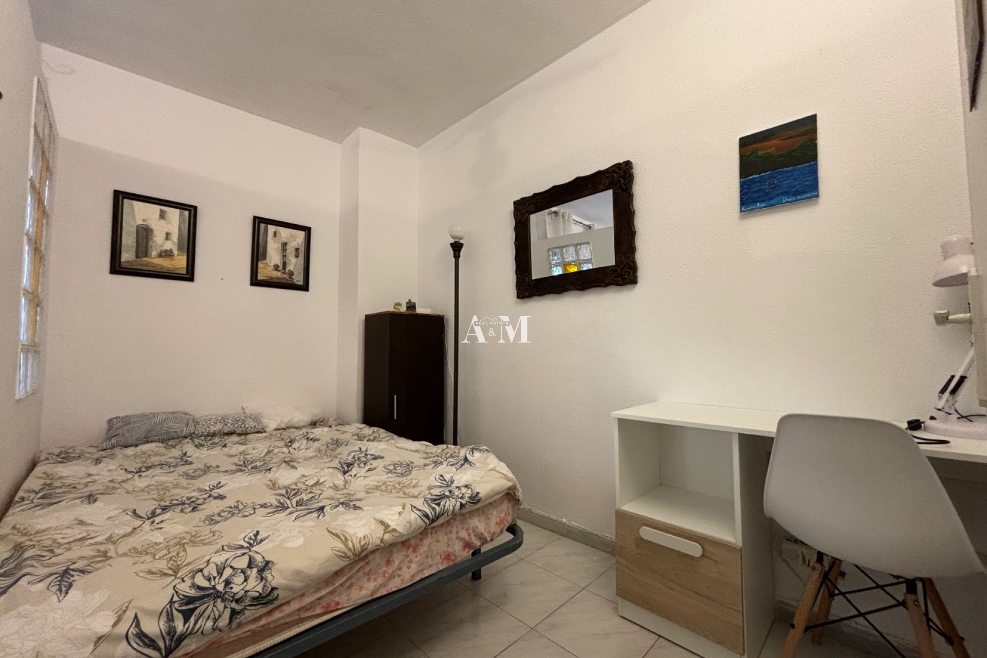 Alquiler a largo plazo - Estudio - Torrevieja - Centro