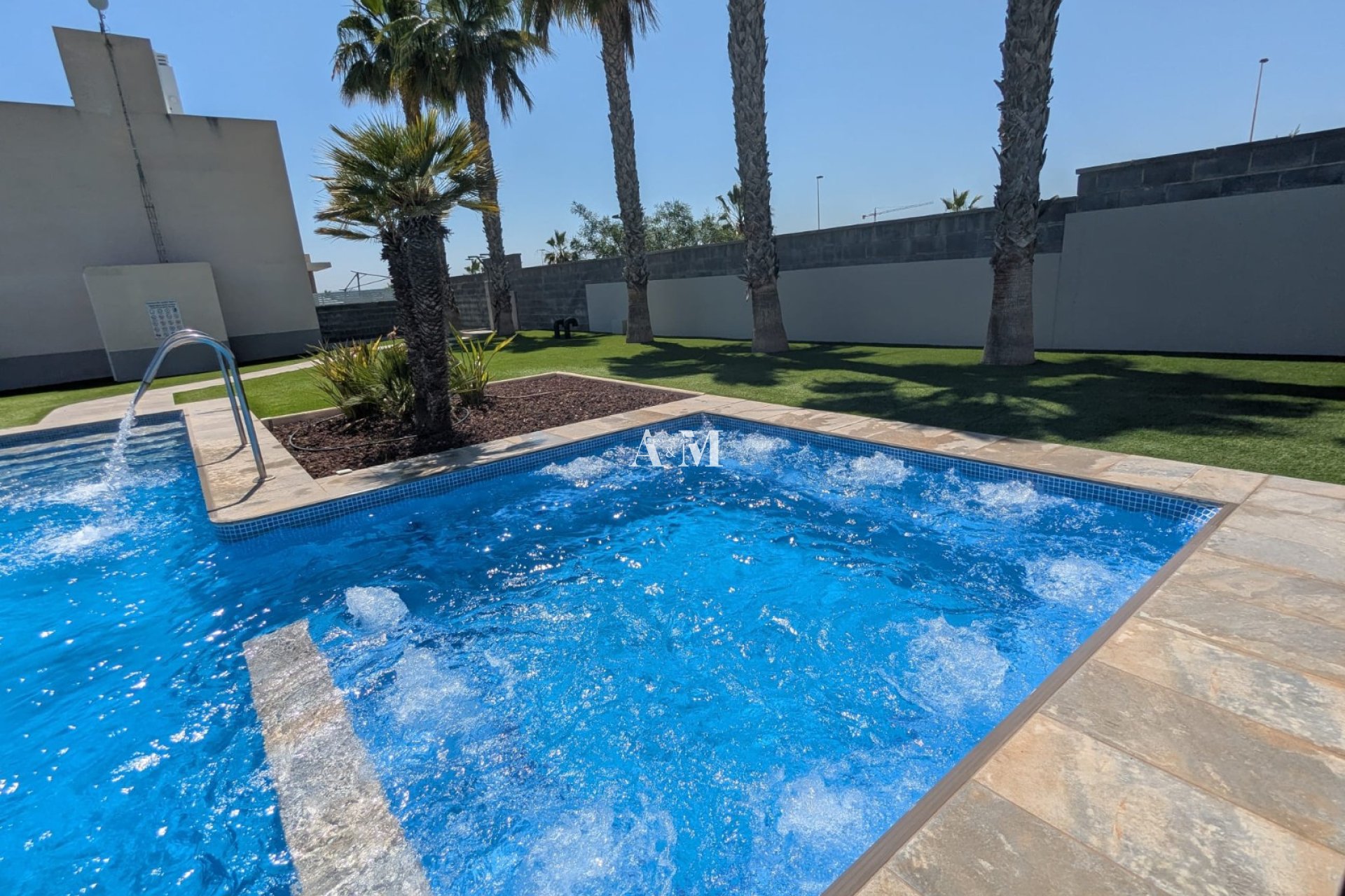 Alquiler a largo plazo - Estudio - Torrevieja - Nueva Torrevieja - Aguas Nuevas