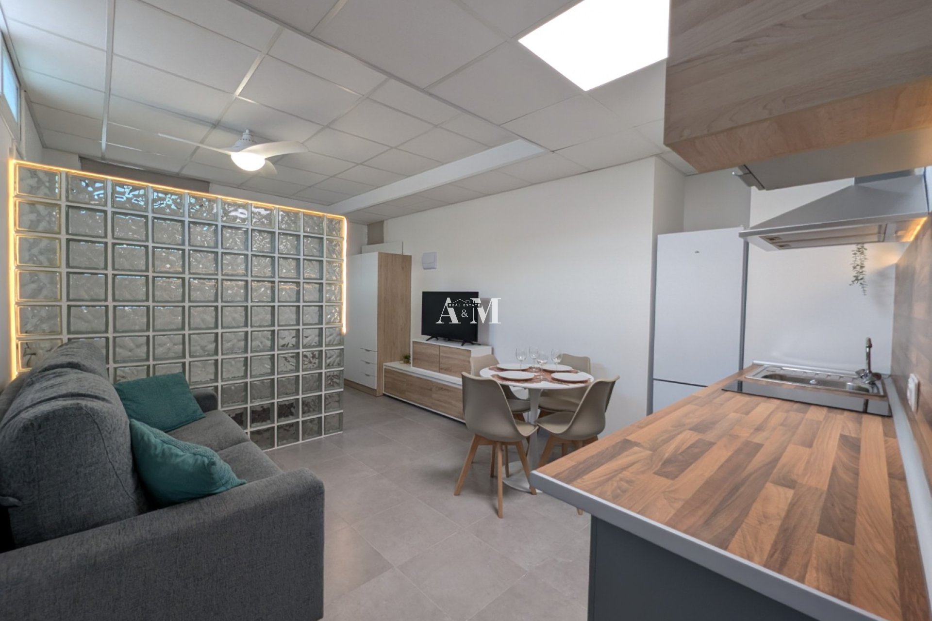 Alquiler a largo plazo - Estudio - Torrevieja - Nueva Torrevieja - Aguas Nuevas