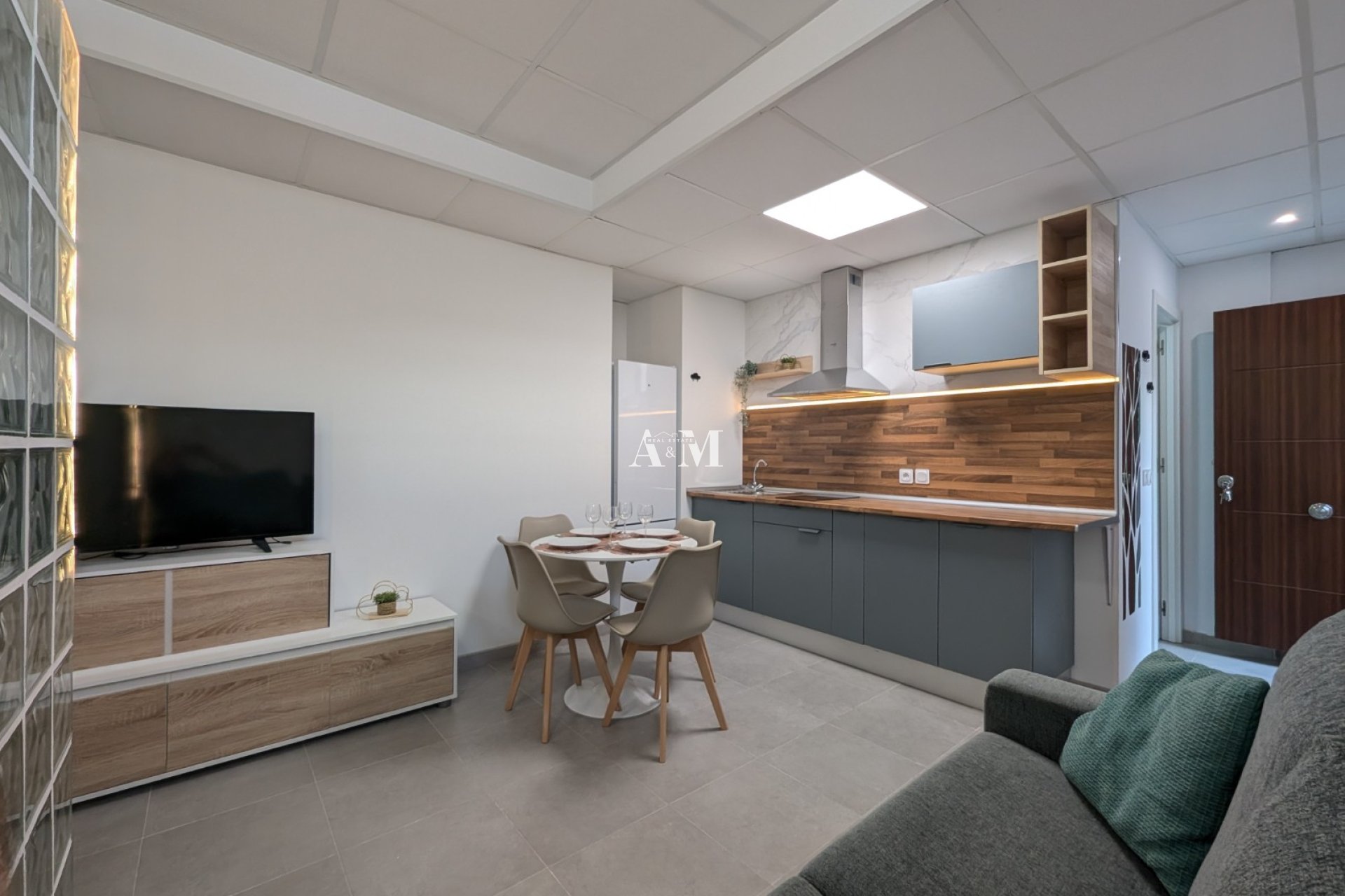 Alquiler a largo plazo - Estudio - Torrevieja - Nueva Torrevieja - Aguas Nuevas