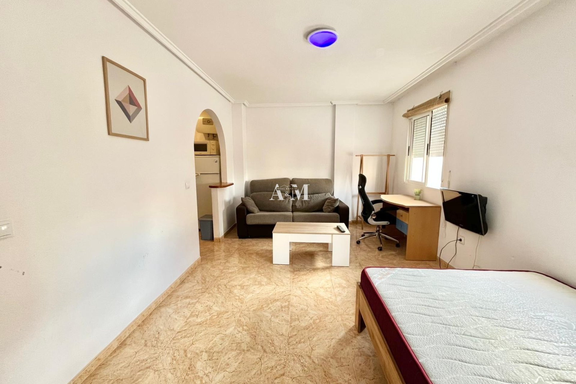 Alquiler a largo plazo - Estudio - Torrevieja - Nueva Torrevieja - Aguas Nuevas