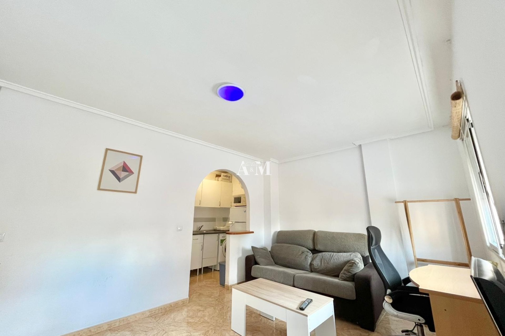 Alquiler a largo plazo - Estudio - Torrevieja - Nueva Torrevieja - Aguas Nuevas