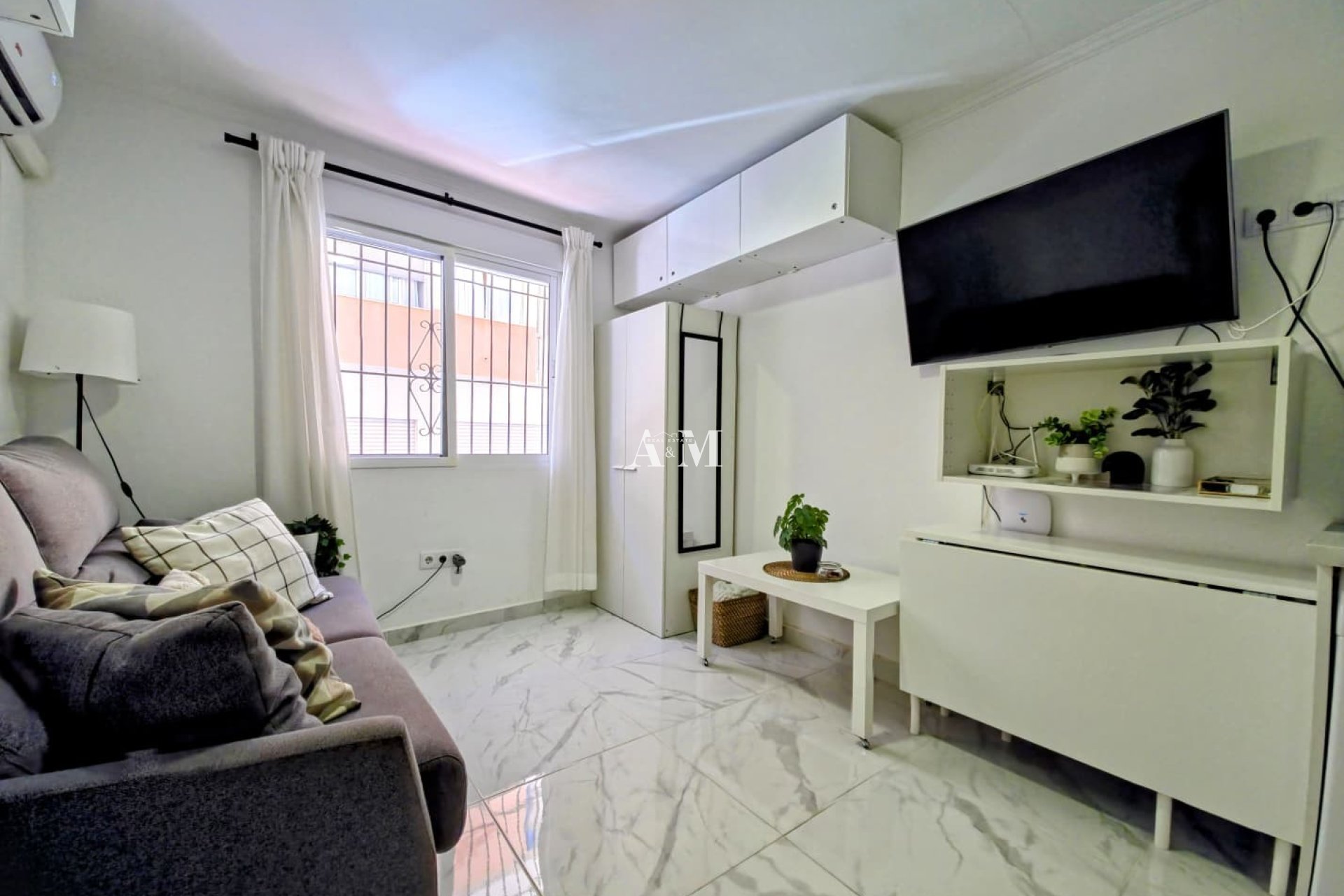 Alquiler a largo plazo - Estudio - Torrevieja - Playa de los Locos