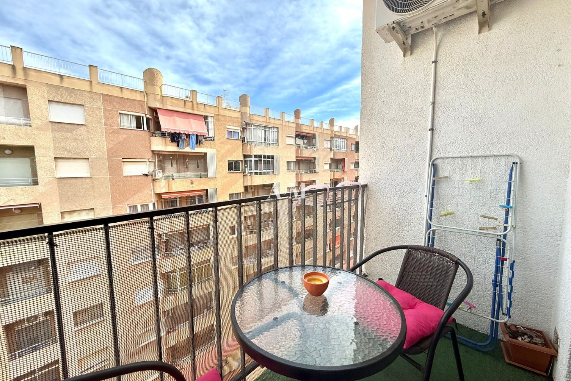 Alquiler a largo plazo - Estudio - Torrevieja - Playa de los Locos