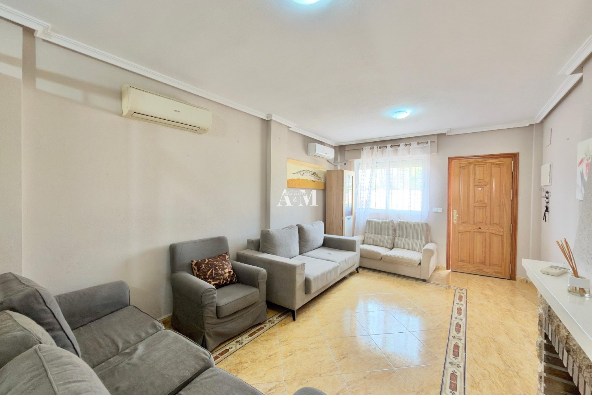 Alquiler a largo plazo - Triplex - Orihuela Costa - La Florida
