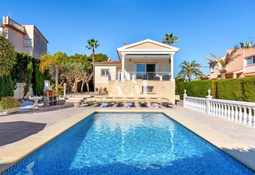 Alquiler a largo plazo - Villa - Calpe - Pueblo