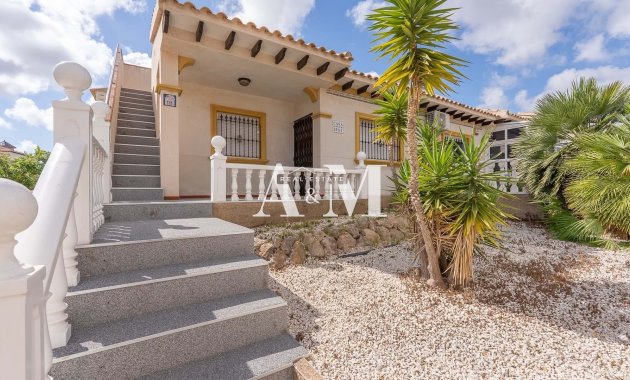 Apartamento / piso - Alquiler a largo plazo - Orihuela Costa - Las Filipinas