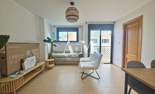 Apartamento / piso - Alquiler a largo plazo - Torrevieja - Centro