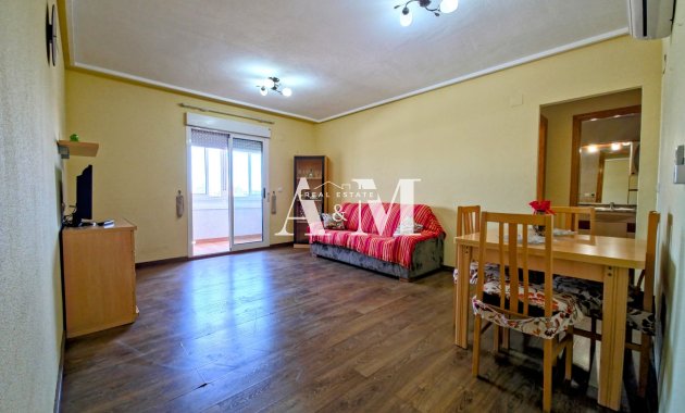 Apartamento / piso - Alquiler a largo plazo - Torrevieja - Centro