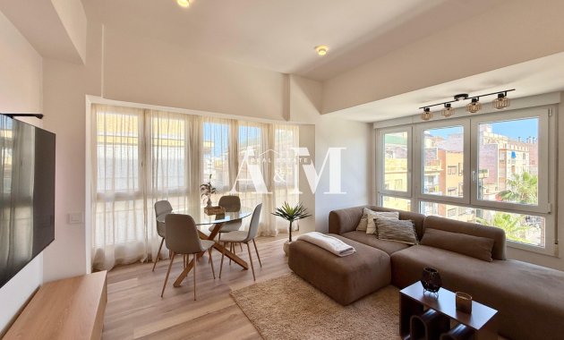 Apartamento / piso - Alquiler a largo plazo - Torrevieja - Centro
