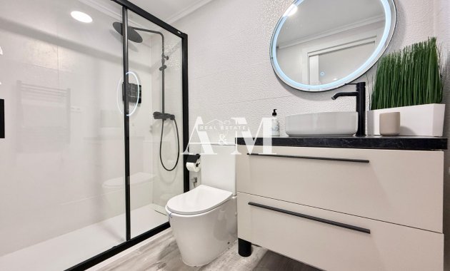 Apartamento / piso - Alquiler a largo plazo - Torrevieja - El Acequión - Los Náufragos