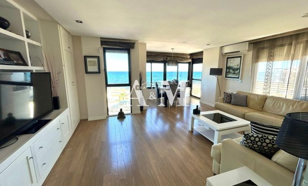 Apartamento / piso - Alquiler a largo plazo - Torrevieja - La Veleta