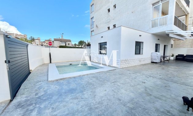 Apartamento / piso - Alquiler a largo plazo - Torrevieja - Nueva Torrevieja - Aguas Nuevas