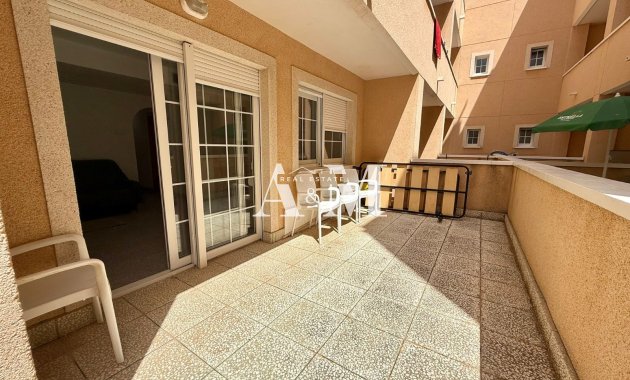 Apartamento / piso - Alquiler a largo plazo - Torrevieja - Torrelamata - La Mata