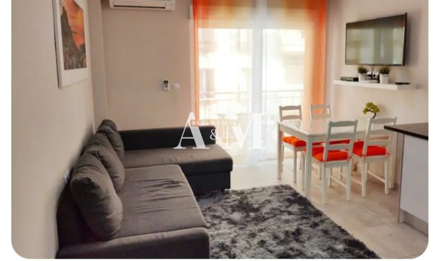 Appartement - Location à long terme - Torrevieja - Playa del Cura