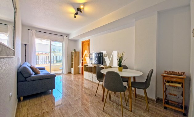 Appartement - Location à long terme - Torrevieja - Playa del Cura