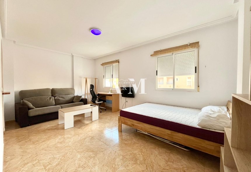 Долгосрочная аренда - Изучение - Torrevieja - Nueva Torrevieja - Aguas Nuevas