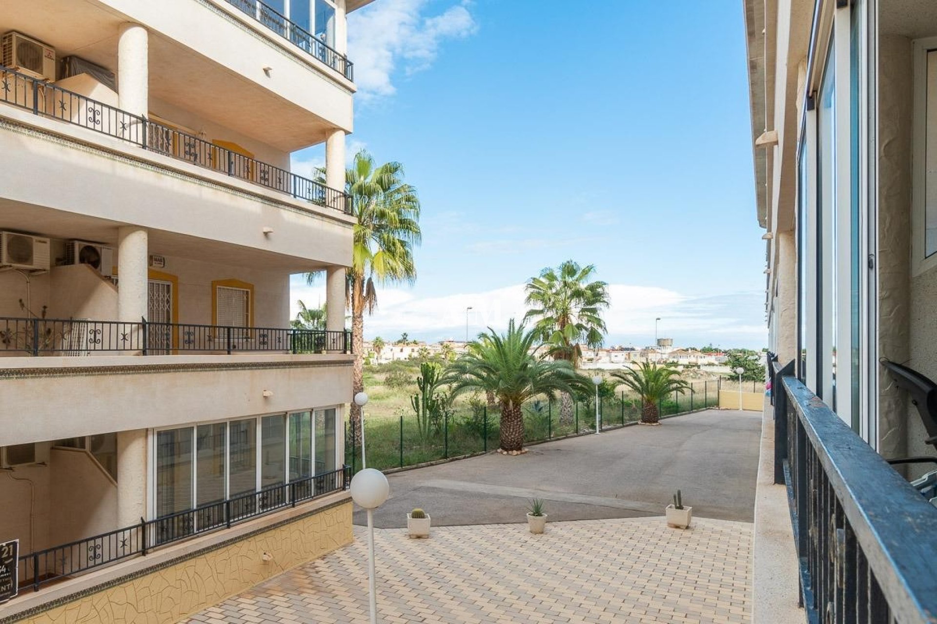 Долгосрочная аренда - Квартира / квартира - Orihuela Costa - Playa Flamenca