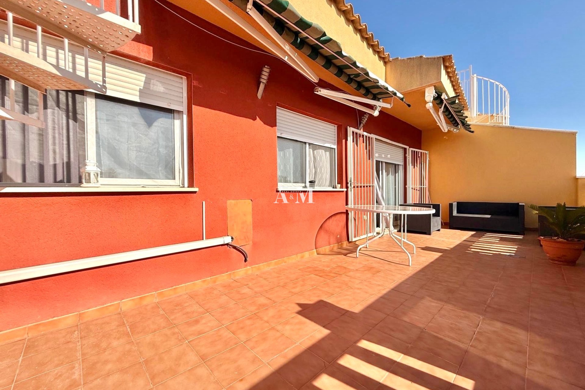 Долгосрочная аренда - Квартира / квартира - Rafal