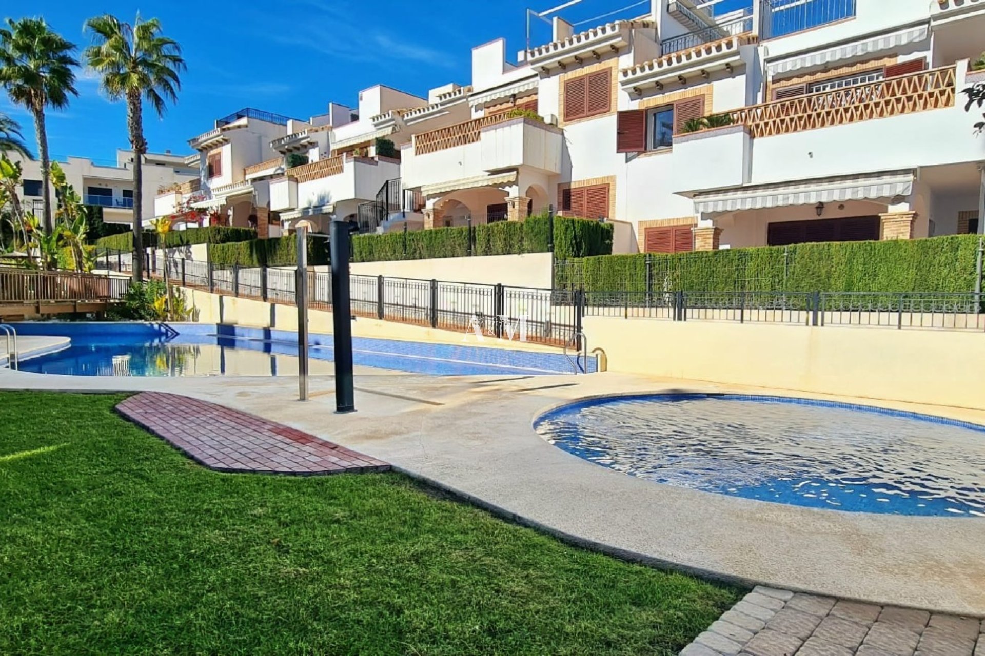 Долгосрочная аренда - Квартира / квартира - Torrevieja - Cabo Cervera