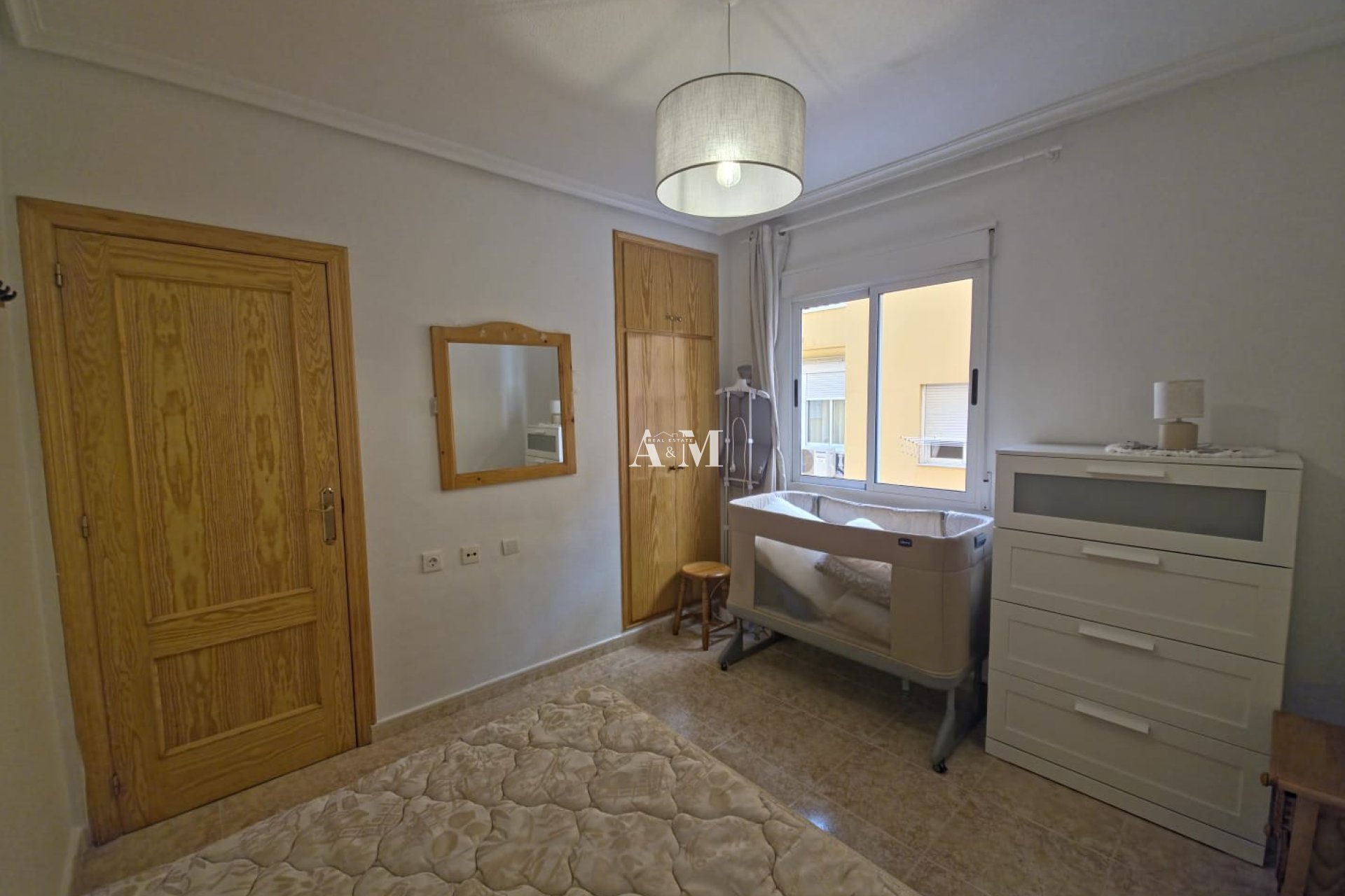 Долгосрочная аренда - Квартира / квартира - Torrevieja - Centro