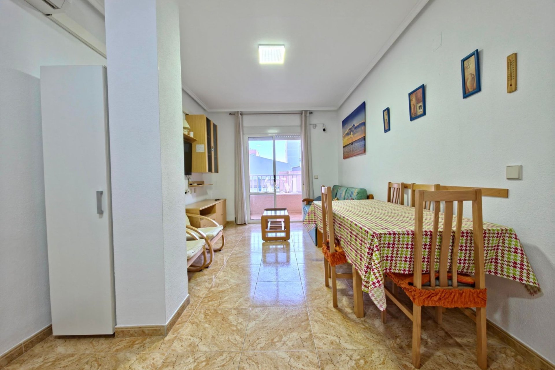 Долгосрочная аренда - Квартира / квартира - Torrevieja - Centro