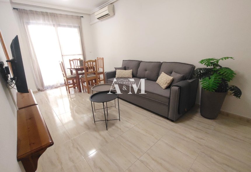 Долгосрочная аренда - Квартира / квартира - Torrevieja - El Acequión - Los Náufragos
