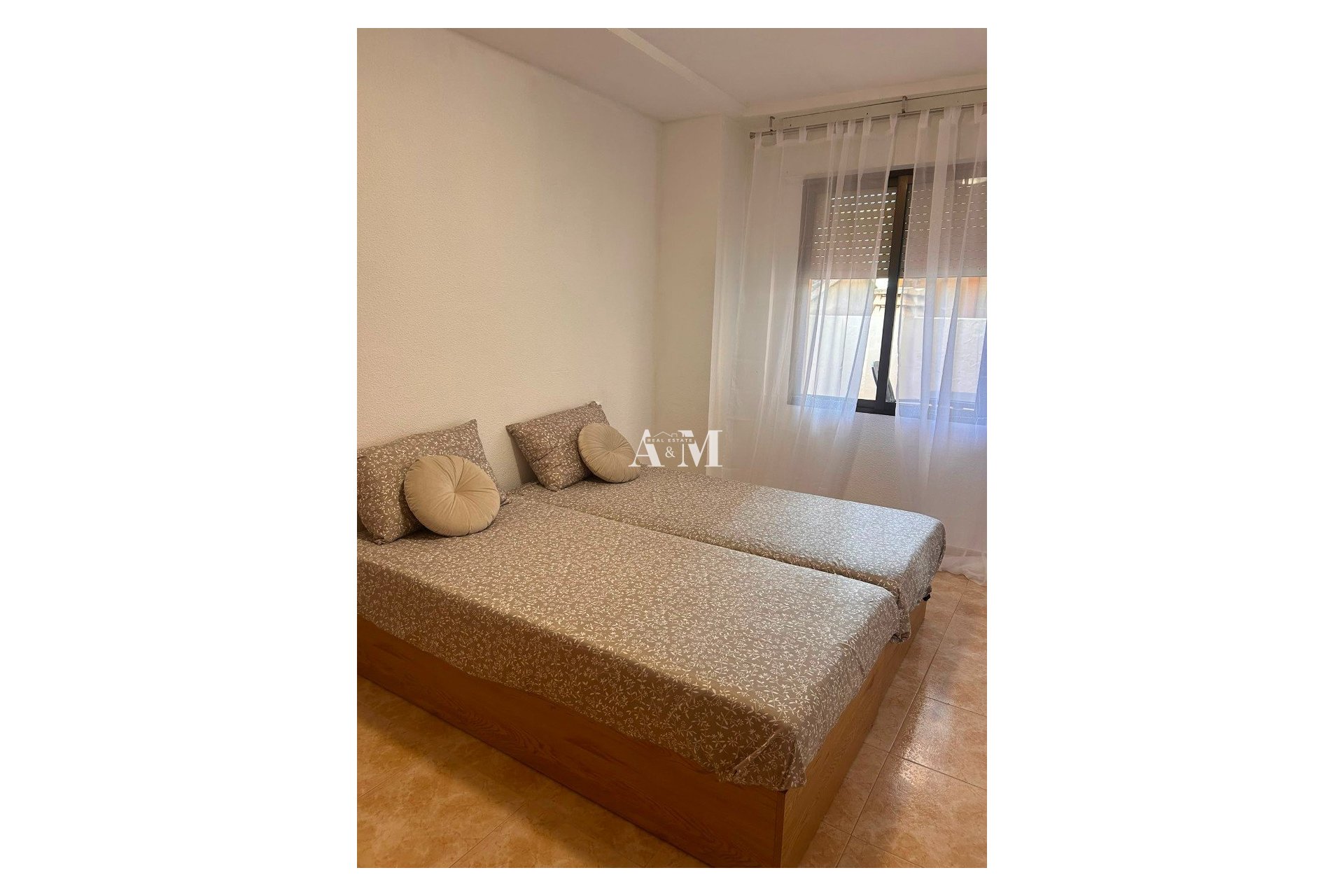 Долгосрочная аренда - Квартира / квартира - Torrevieja - El Acequión - Los Náufragos