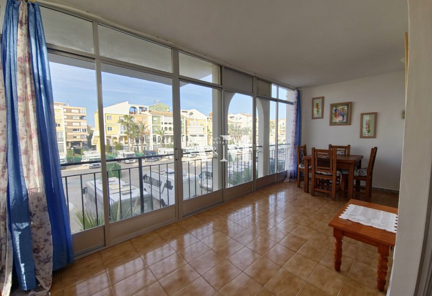 Долгосрочная аренда - Квартира / квартира - Torrevieja - La Veleta