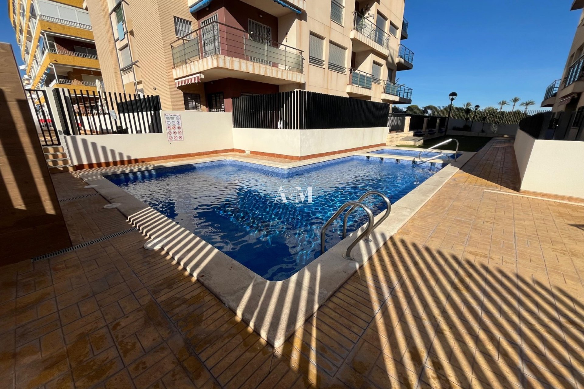 Долгосрочная аренда - Квартира / квартира - Torrevieja - La Veleta