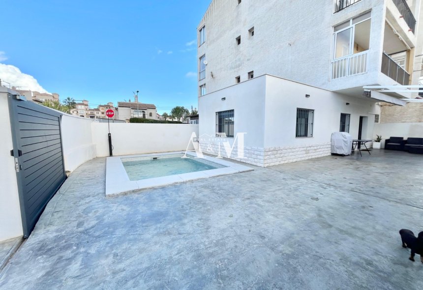 Долгосрочная аренда - Квартира / квартира - Torrevieja - Nueva Torrevieja - Aguas Nuevas