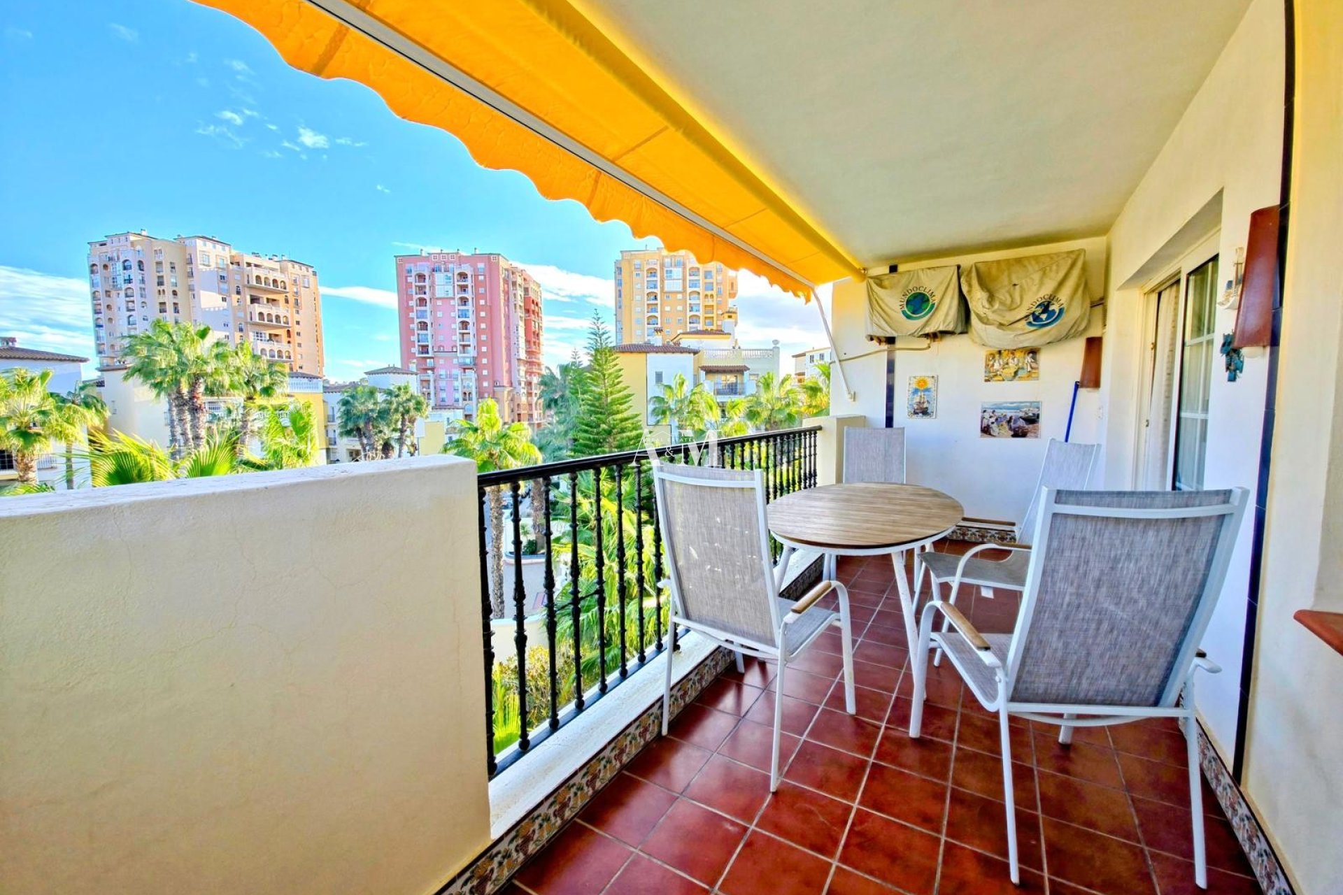 Долгосрочная аренда - Квартира / квартира - Torrevieja - Playa de los Locos