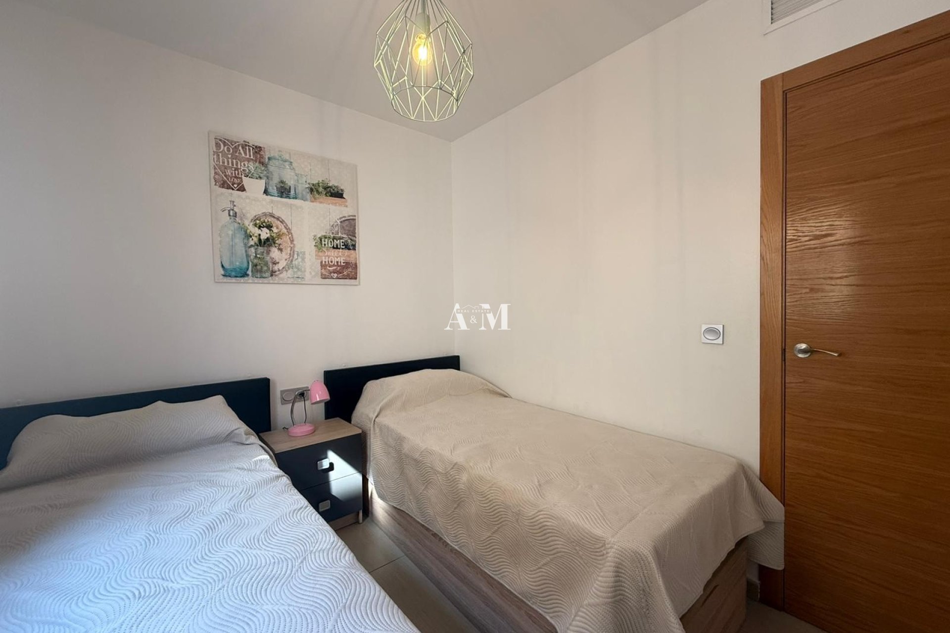 Долгосрочная аренда - Квартира / квартира - Torrevieja - Playa de los Locos