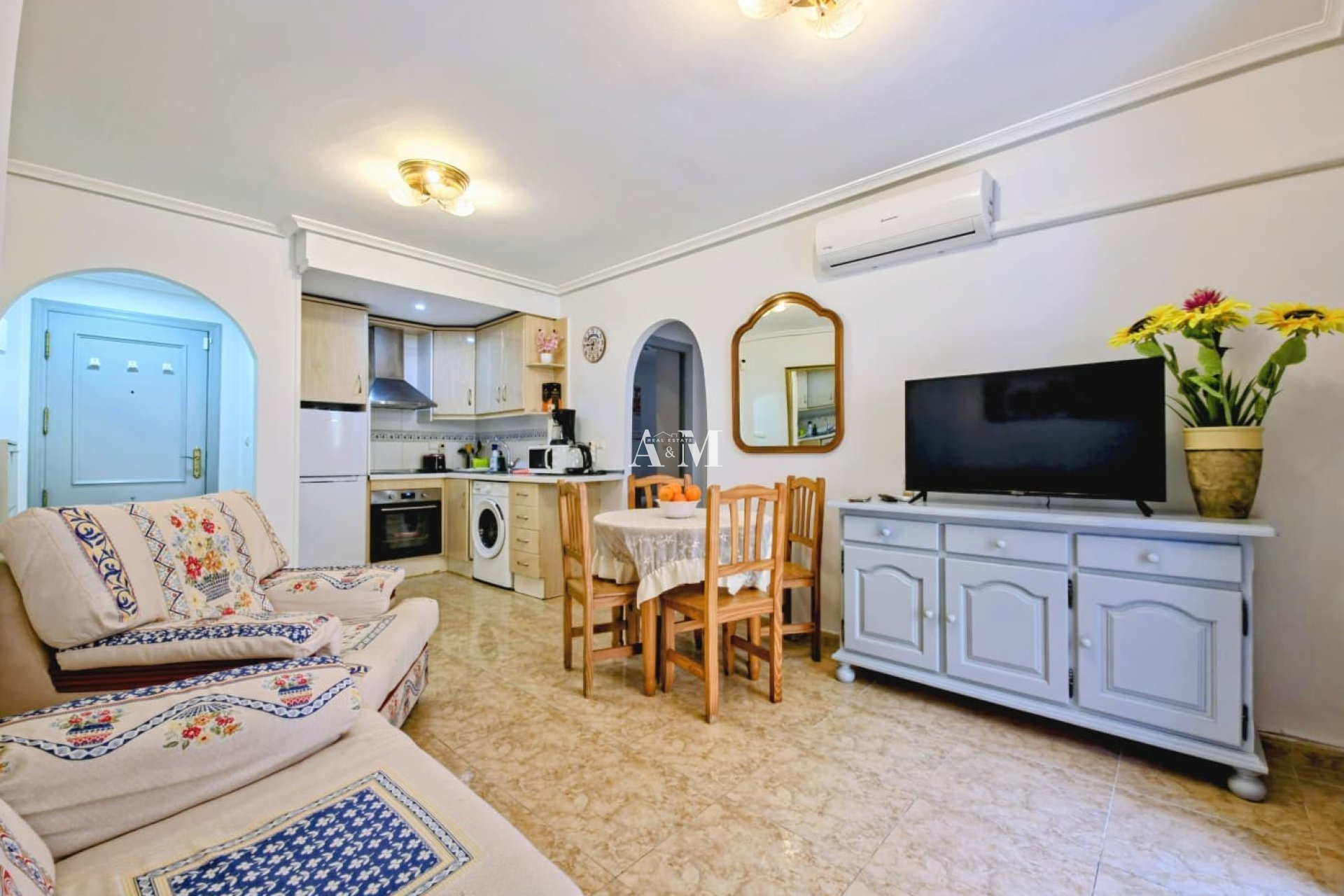 Долгосрочная аренда - Квартира / квартира - Torrevieja - Playa del Cura