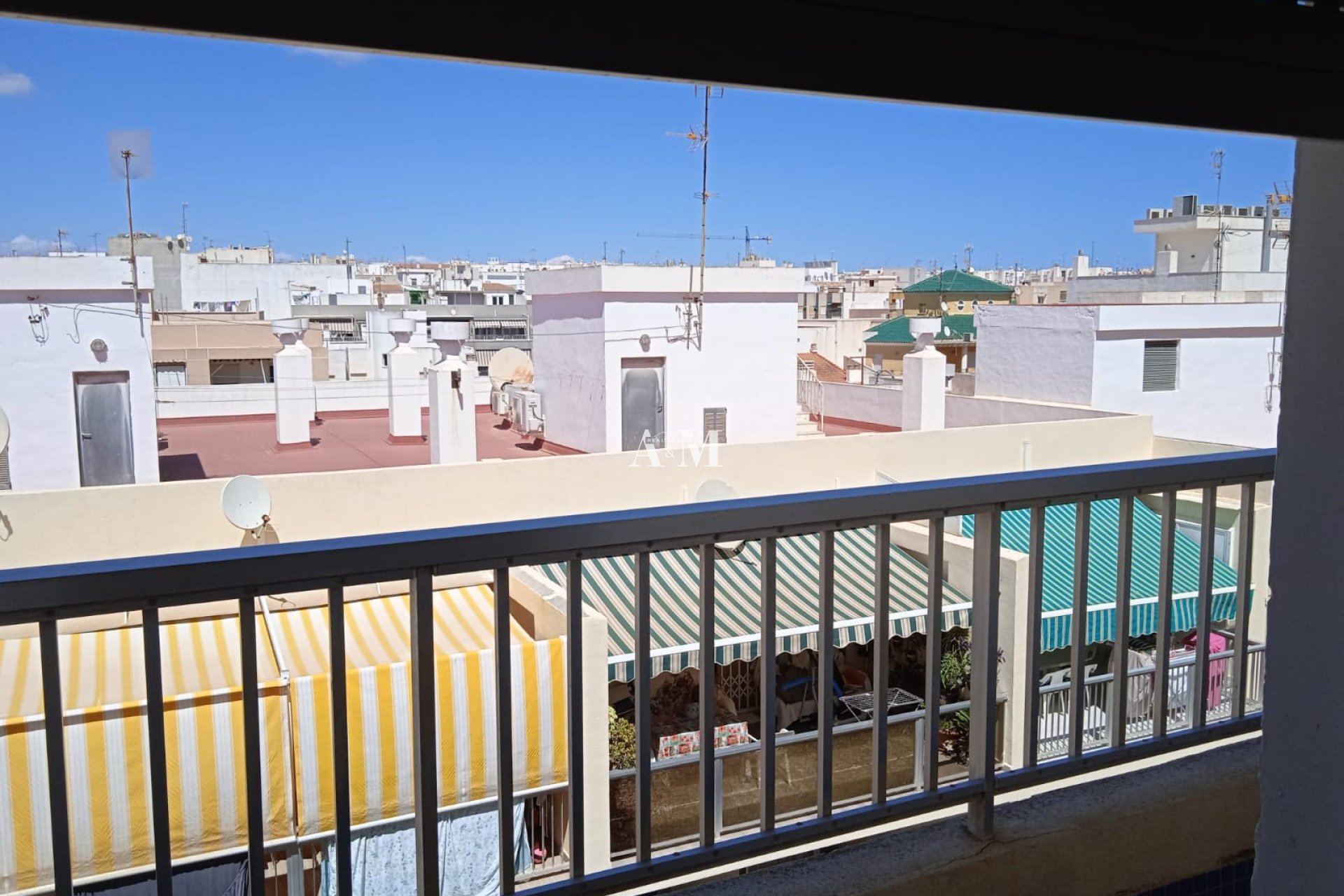 Долгосрочная аренда - Квартира / квартира - Torrevieja - Playa del Cura