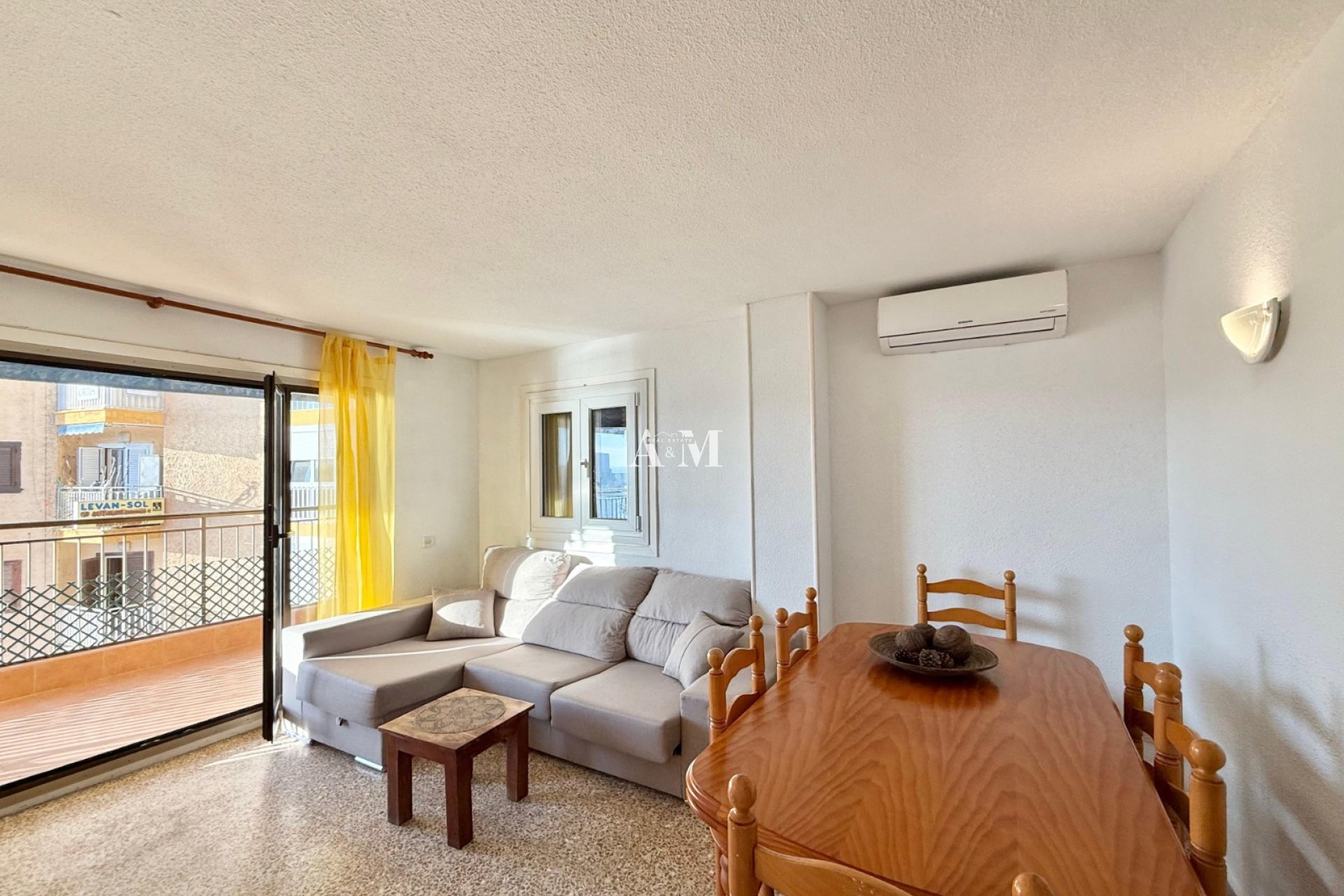 Долгосрочная аренда - Квартира / квартира - Torrevieja - Playa del Cura