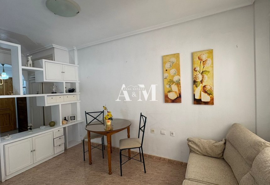 Долгосрочная аренда - Квартира / квартира - Torrevieja - Playa del Cura